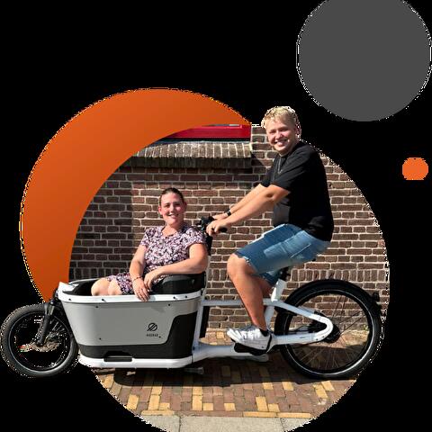 Even de nieuwe bakfiets uitproberen.